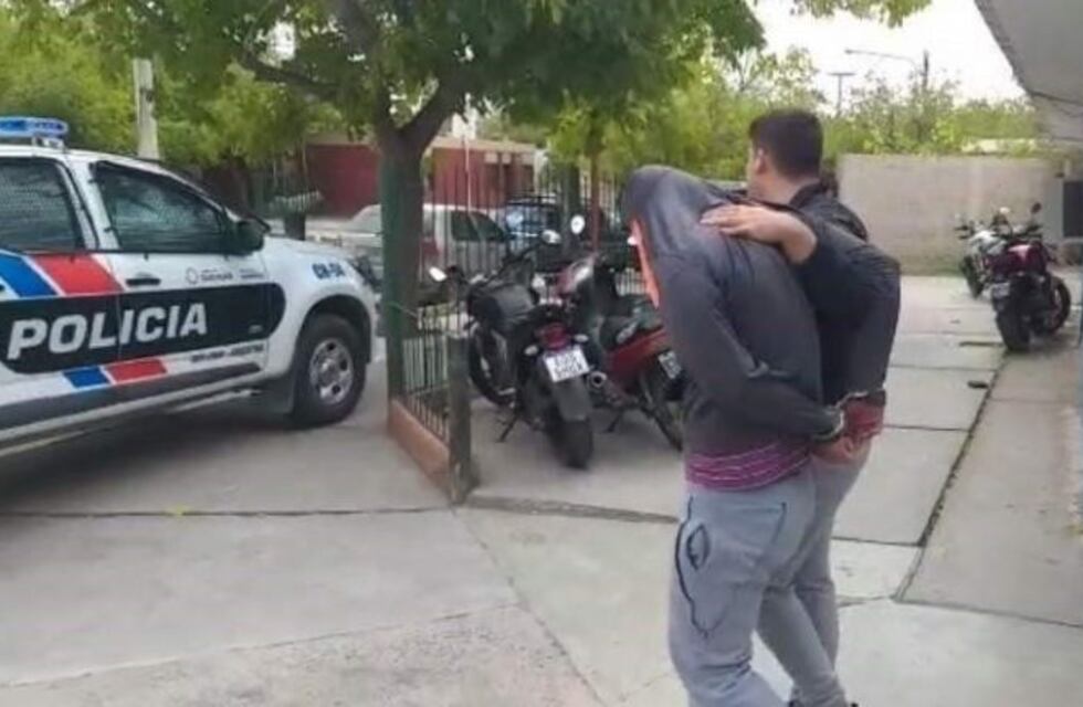 Golpeó salvajemente a una joven para robarle y quedó libre