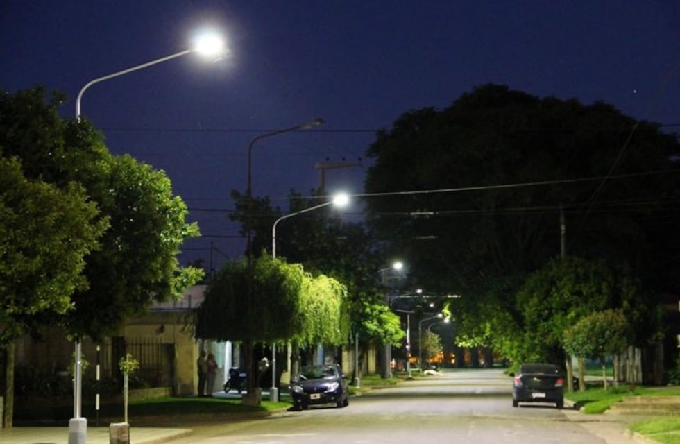 Leones: la Municipalidad instaló nueva iluminación led