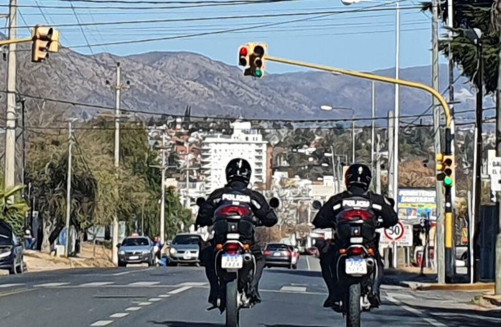 Cayó en Carlos Paz una banda de estafadores que operaba con dólares falsos