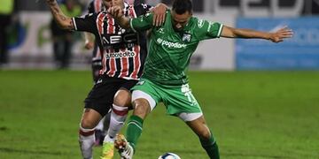 Ferro y Chacarita igualaron con marcador en blanco. Y la Gloria lo puede aprovechar.