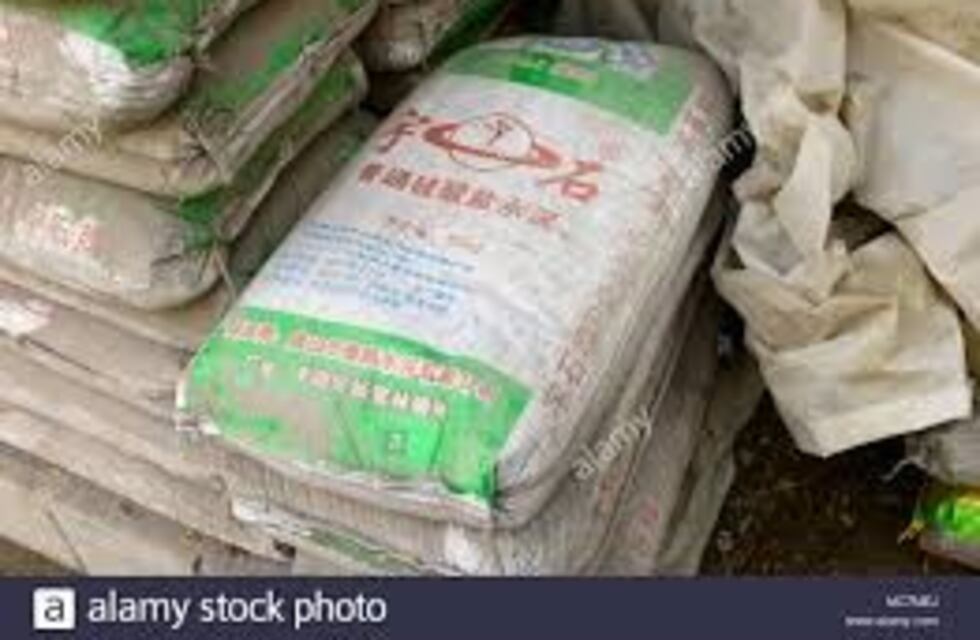 Los sorprendieron cuando robaban bolsas de cemento