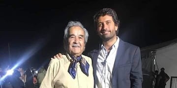 Pringles, junto al agasajado Jorge Darío Bence