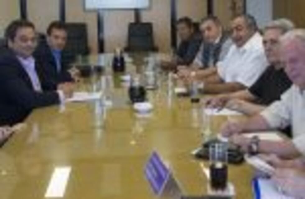 Acuerdo entre el Gobierno y la CGT por Ganancias: el mínimo no imponible pasará a ser $37 mil para casados con hijos