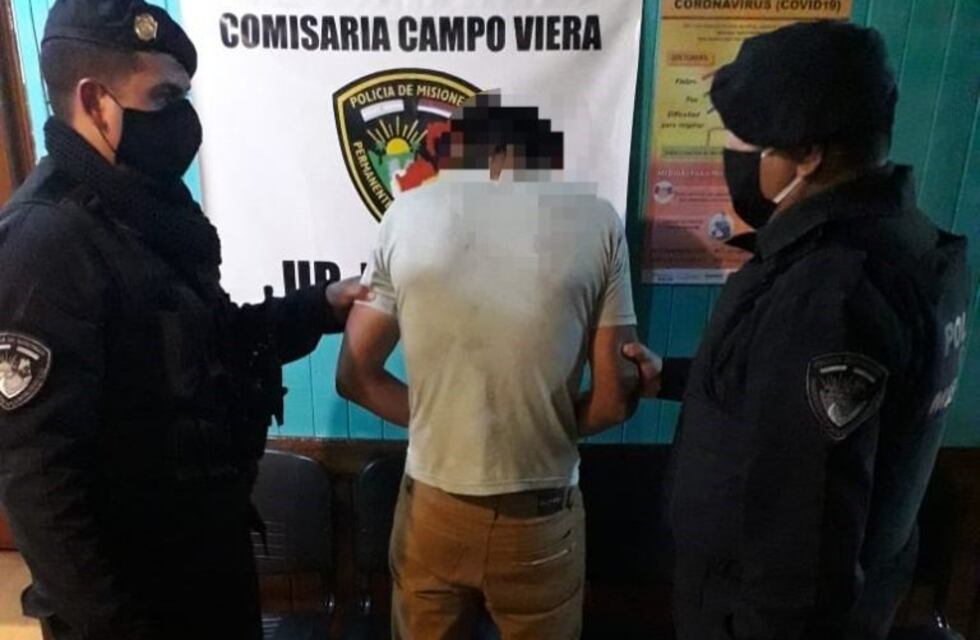 A machetazos exigió que lo atendieran en un kiosco de Campo Viera