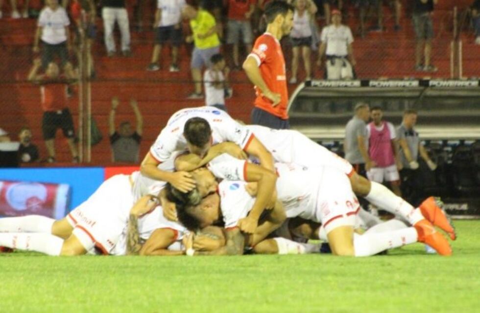 Independiente cayó 1-0 ante Huracán en el cierre de la fecha 22 de la Superliga