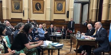 El Senado aprobó en comisión los pliegos de 12 embajadores designados por Alberto Fernández\u002E (Twitter @SenadoArgentina)