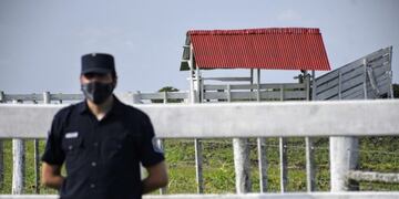 Acampe en las tierras de la familia Etchevere (Foto: Clarín)