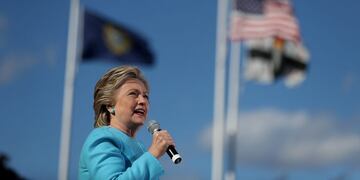 MANCHESTER, NH - OCTOBER 24: Democratic presidential nominee former Secretary of State Hillary Clinton speaks during a campaign rally at Saint Anselm College on October 24, 2016 in Manchester, New Hampshire. With just over two weeks to go until the election, Hillary Clinton is campaigning in New Hampshire. Justin Sullivan/Getty Images/AFPn== FOR NEWSPAPERS, INTERNET, TELCOS & TELEVISION USE ONLY ==