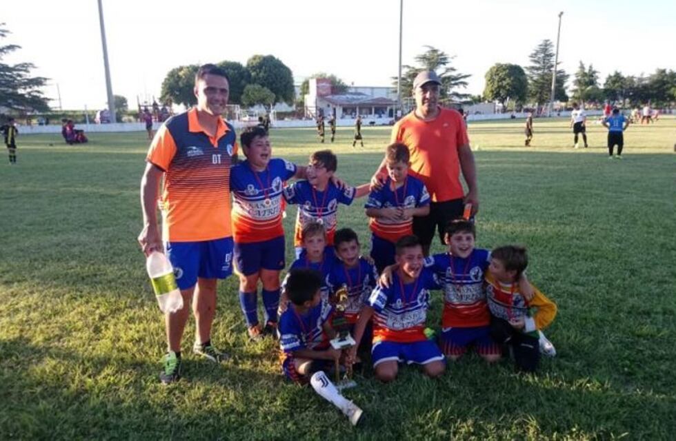 Los "peques" de Tránsito, unos tigres en la cancha