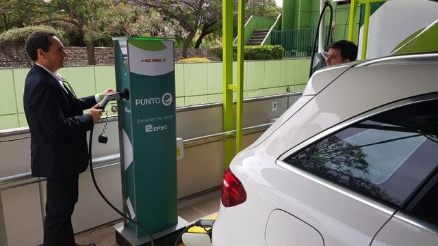 Epec inauguró el primer centro de carga eléctrico para vehículos en Córdoba\u002E