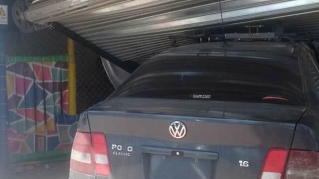 Un Polo terminu00f3 adentro de un pelotero