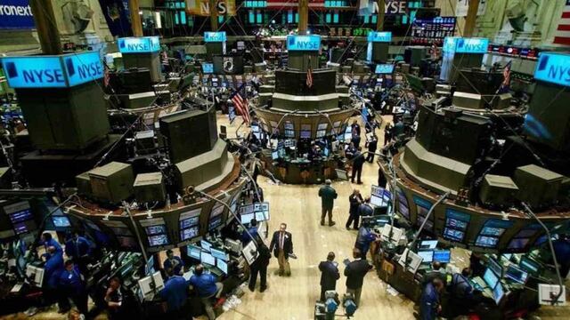 Tanto las cotizaciones financieras, que se movieron de forma dispar, como el dólar "blue", que cayó, tuvieron una reacción algo impensada luego del anuncio de Sergio Massa sobre la recompra de deuda. Foto: La Voz/Archivo.