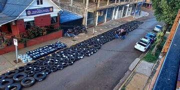 Desarticulan contrabando de llantas y neumáticos en Eldorado.