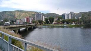 Carlos Paz paisaje nublado.