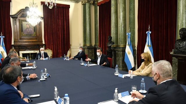 Desde el entorno de la presidenta del PJ local aseguran que el Mandatario mendocino fue invitado.