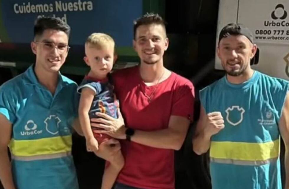 Un nene cordobés emocionó a un grupo de recolectores de residuos: “Todos los días nos saluda del portón”