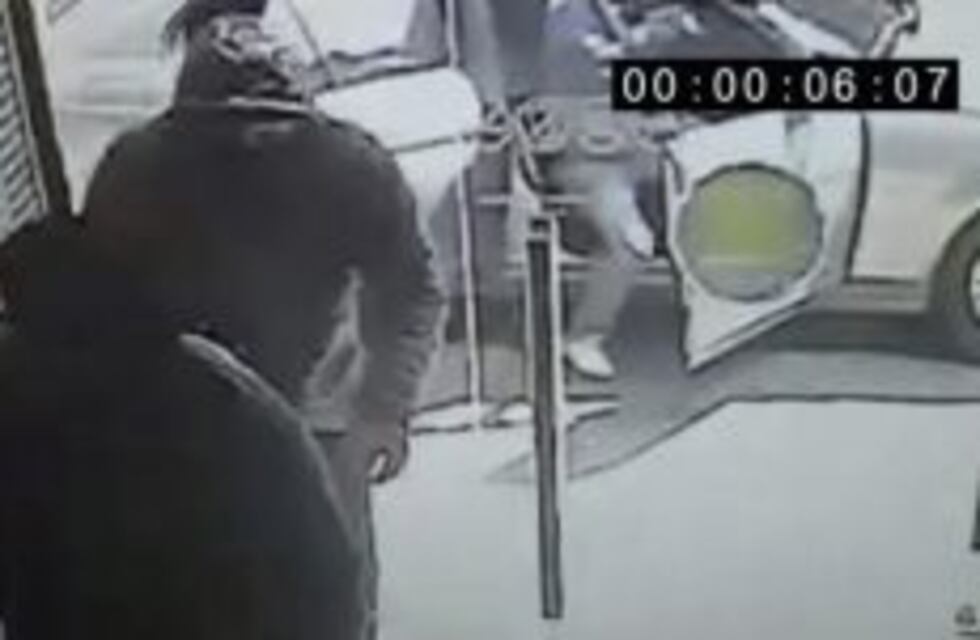 Robaron $750 mil en 30 segundos de un banco de Tigre