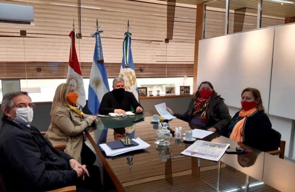 El Centro de Jubilados de Arroyito recibió un importante monto del PAMI