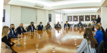 Suarez y Abed con los legisladores provinciales por Portezuelo del Viento mendoza