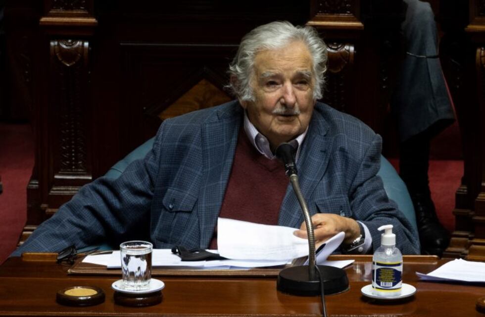 Villa María: antes de ser distinguido por la Universidad, habló Pepe Mujica y dice que no se retira de la política
