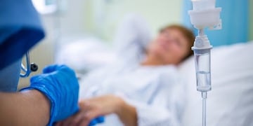 Denunciaron penalmente al Centro de diálisis donde fallecieron 3 pacientes, 2 confirmados con covid19\u002E (Web)\u002E