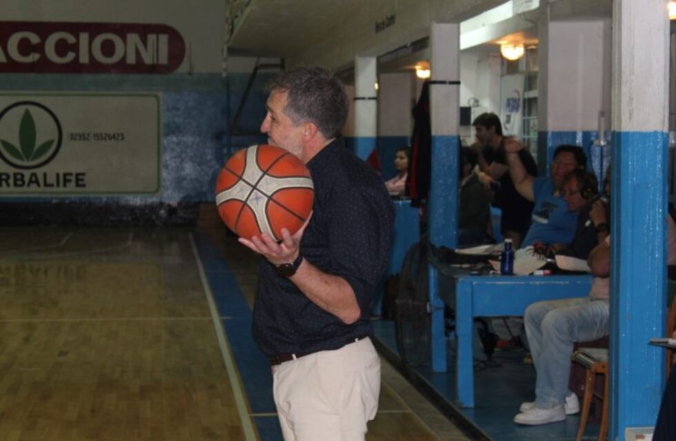 Norberto Coll volvió a Pellegrini para ser campeón