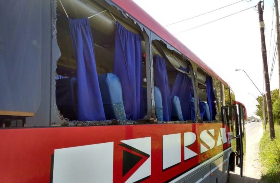 Chocaron un camión y un colectivo de Ersa con el saldo de varios heridos