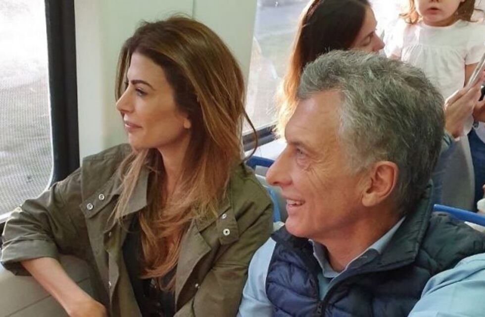 Mauricio Macri viajó en tren hacia la marcha del "Sí se puede" en Barrancas de Belgrano