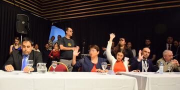 Los flamantes concejales continúan debatiendo temas pendientes de Comodoro