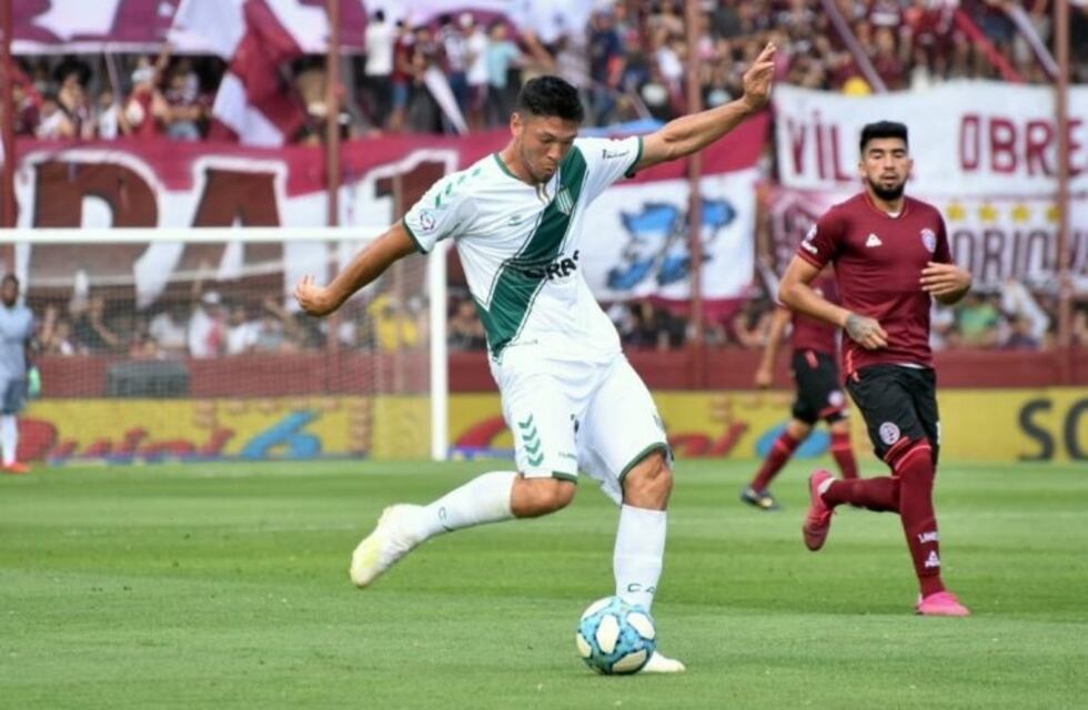 Banfield venció 1-0 a Lanús y se quedó con el clásico