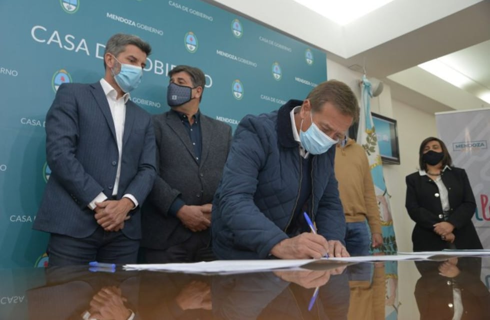 Mendoza Activa: los intendentes firmaron su adhesión al programa