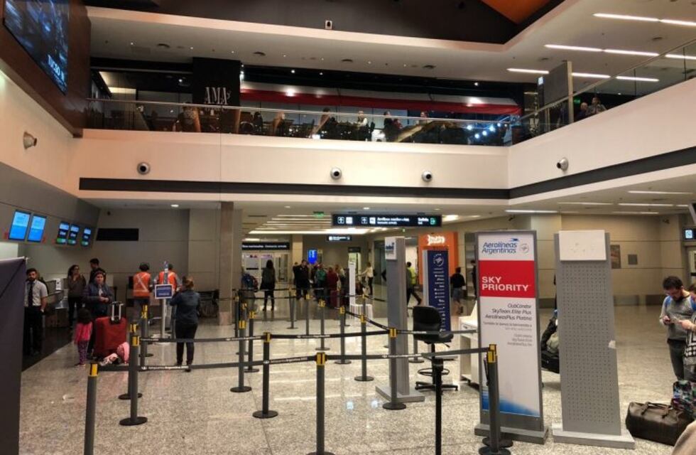 Cerraron el aeropuerto de Mendoza por una amenaza de bomba