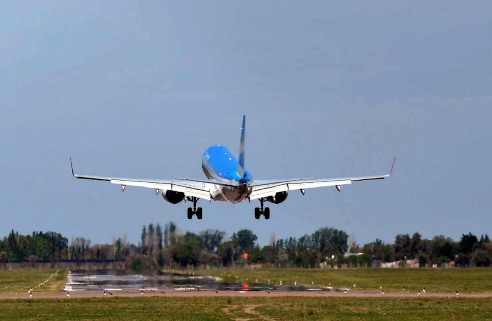 En San Rafael aumentan los vuelos y en Malargüe buscan conectar con Buenos Aires vía aérea