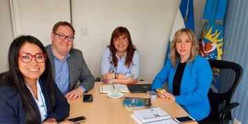 La secretaria de producción se reunió con la Fundación Banco Santa Cruz