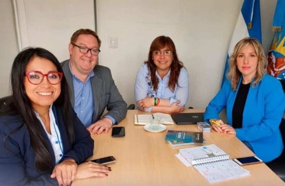 La secretaria de producción se reunió con la Fundación Banco Santa Cruz