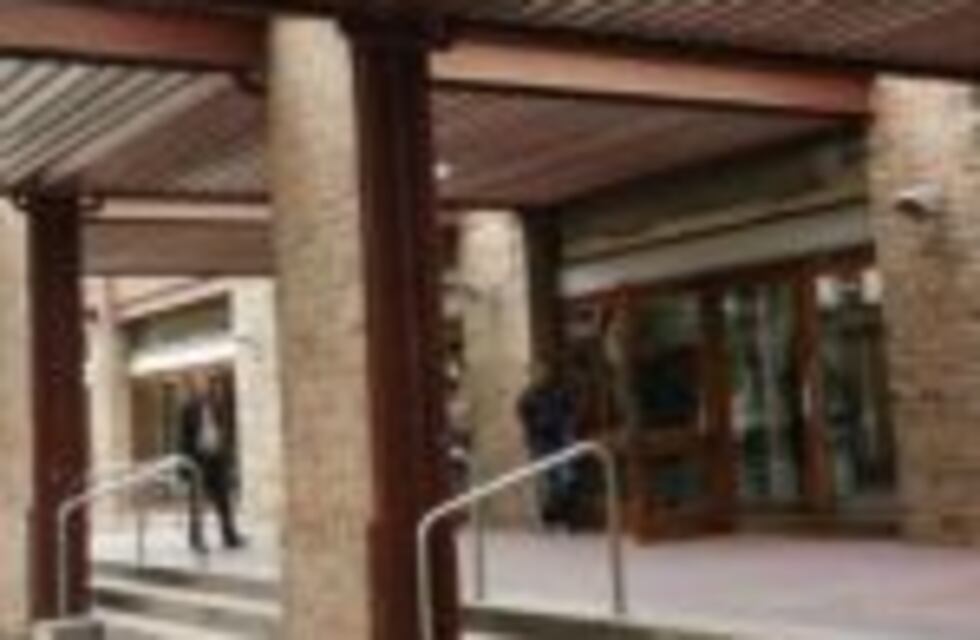 Una mujer tuvo problemas para renovar su carné de conducir por padecer cáncer