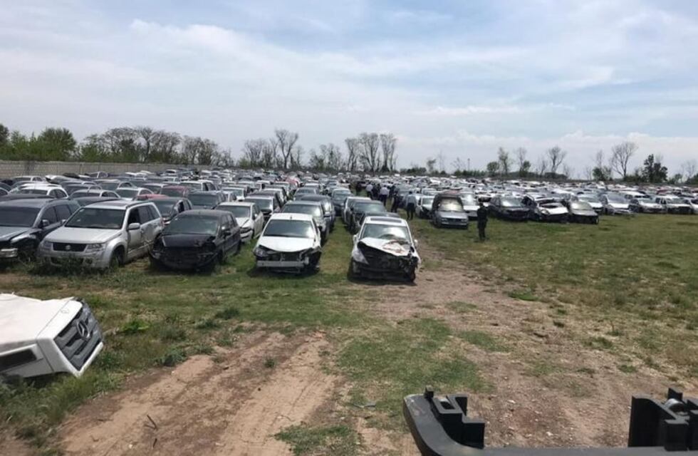 Secuestran más de 4000 vehículos y 100 mil autopartes en mega operativo en el sur provincial