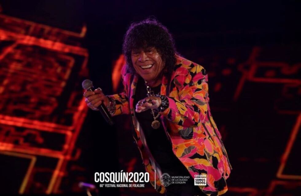 La Mona Jiménez hizo vibrar la "décima noche" del Festival de Cosquín 2020