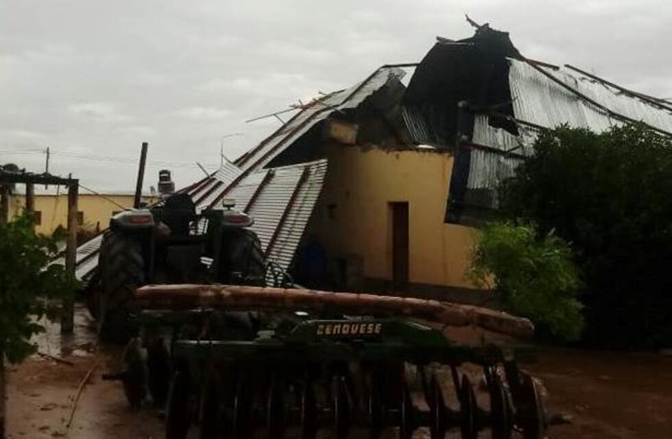 El tornado en Colonia El Simbolar, dejó a más de veinte familias sin techo