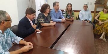 El ministro de Salud de Misiones, Oscar Alarcón, con la secretaria de Salud de la Nación, doctora Vizzotti\u002E (Gobierno)
