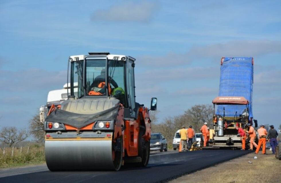 Avanza a buen ritmo la reconstrucción de la Ruta 11 en Chaco y Santa Fe