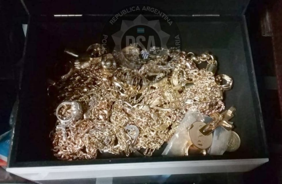 Cuánto dinero en oro le secuestraron a Saillén en su casa de barrio Ayacucho