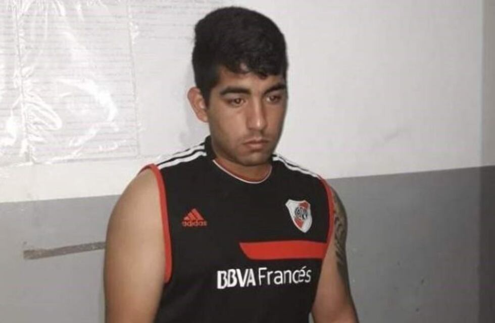 Atraparon a un policía con droga e investigan si era para venderla
