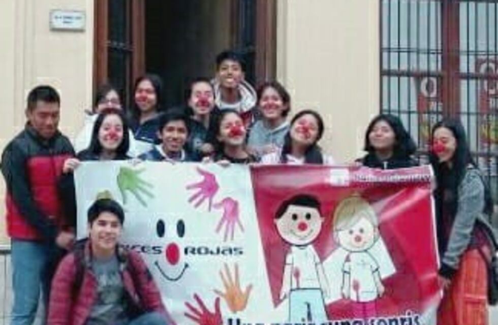 ¡Con los abuelos si! Jóvenes jujeños realizan voluntariado en geriátricos