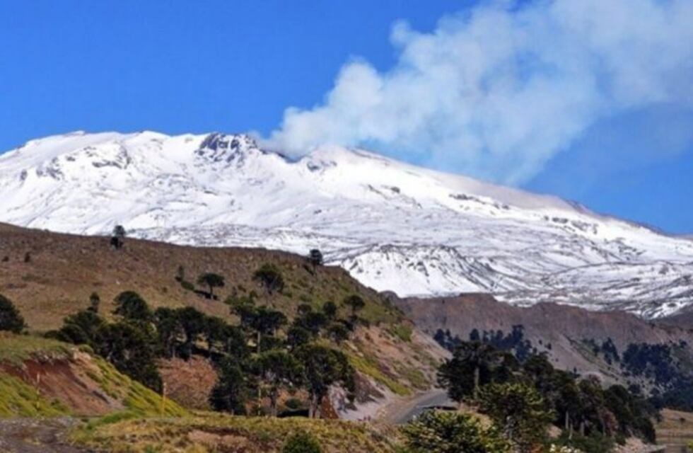 Alerta naranja por la actividad del volcán Copahue en Neuquén