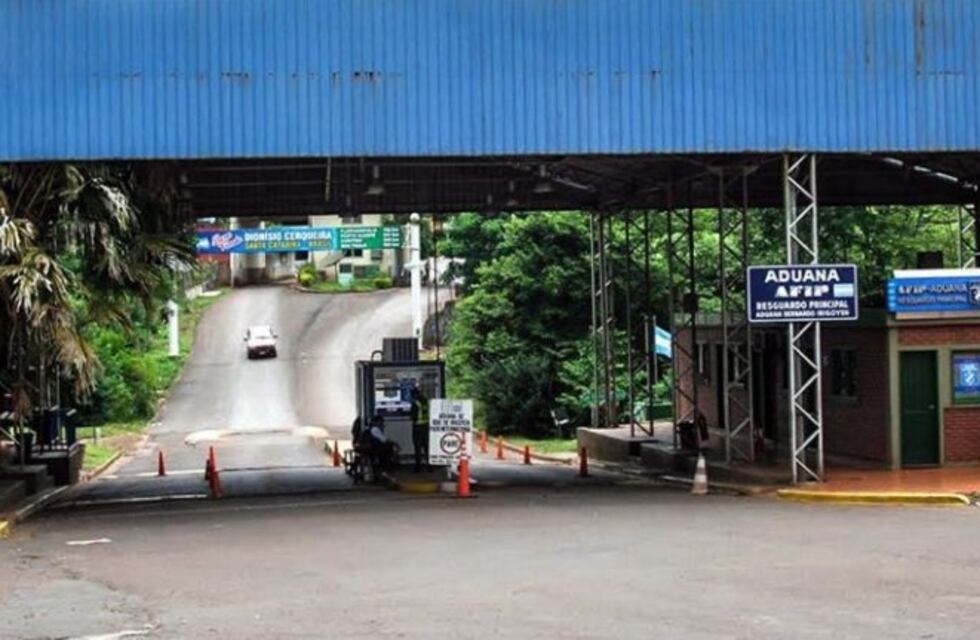 Joven de Eldorado continúa varado en la frontera de Bernardo de Irigoyen
