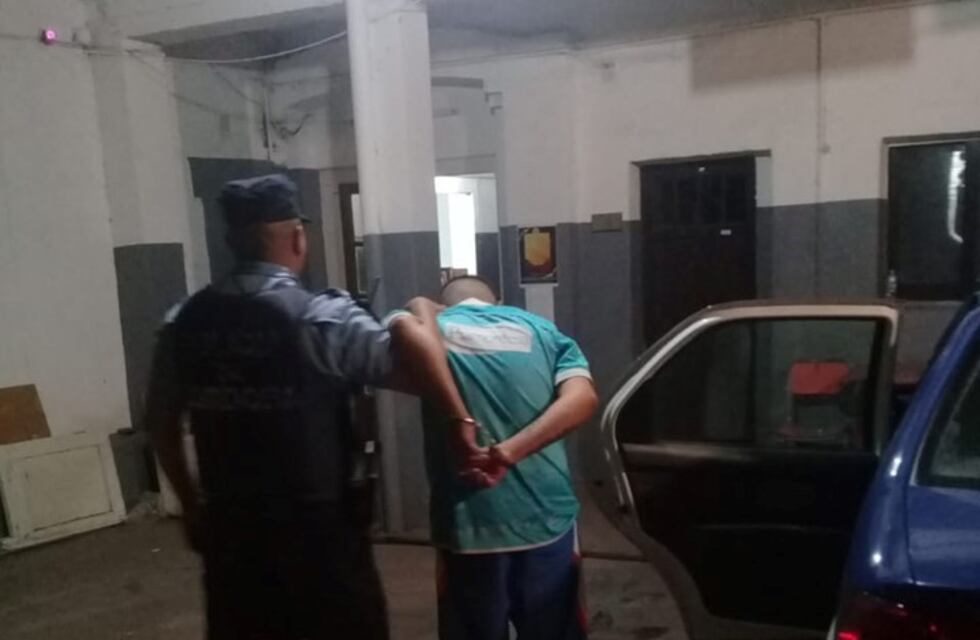 Alta Gracia: robaron un par de zapatillas a un joven y fueron detenidos