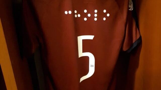 Los jugadores de Talleres vestirán los nombres en sus camisetas en Braille\u002E