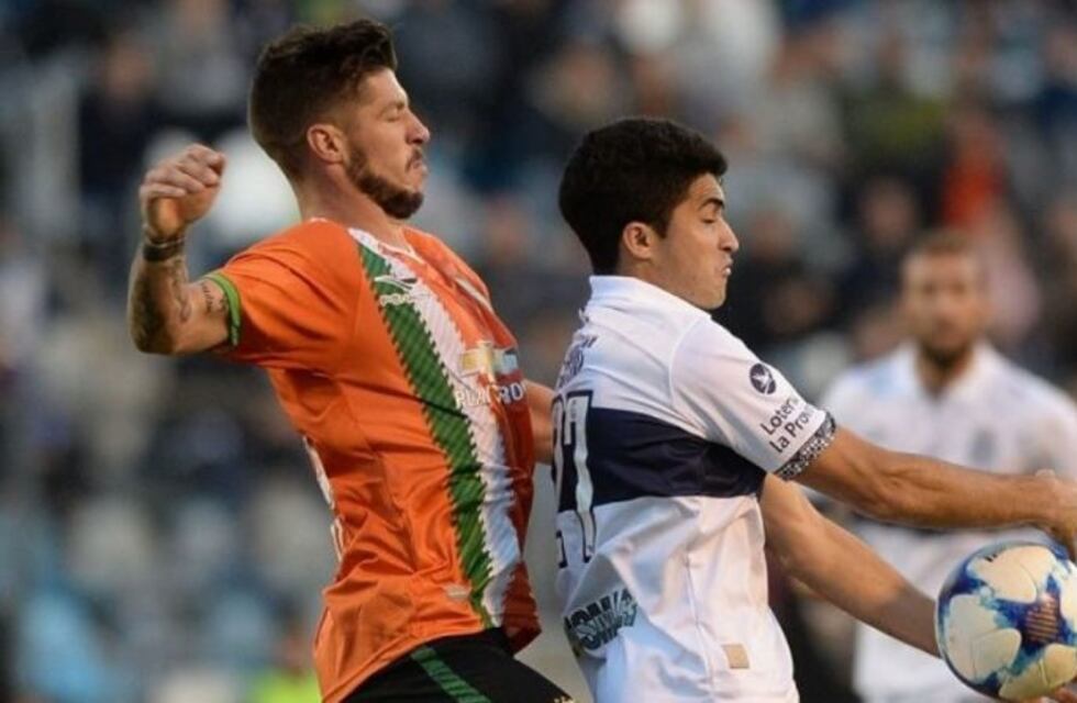 Banfield le ganó 2-0 a Gimnasia en La Plata