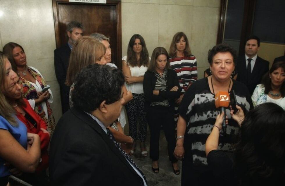 Polémica y rechazo del Colegio de Abogados sobre el traslado de personal anunciado por la Corte